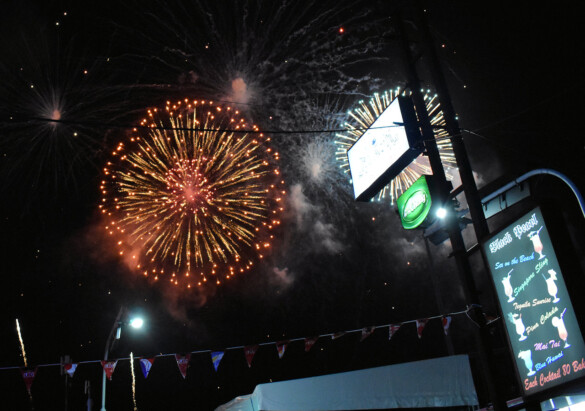 Parichat und Ich - 2018_Pattaya Feuerwerk 21