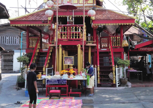 Parichat und Ich - 2018 Chonburi Shrine of the City God 02