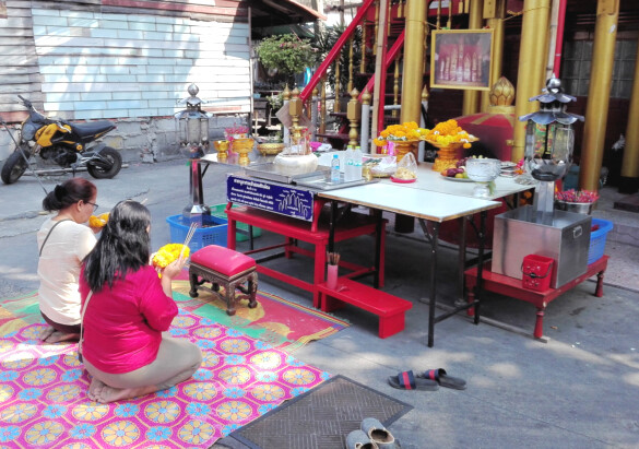 Parichat und Ich - 2018 Chonburi Shrine of the City God 04