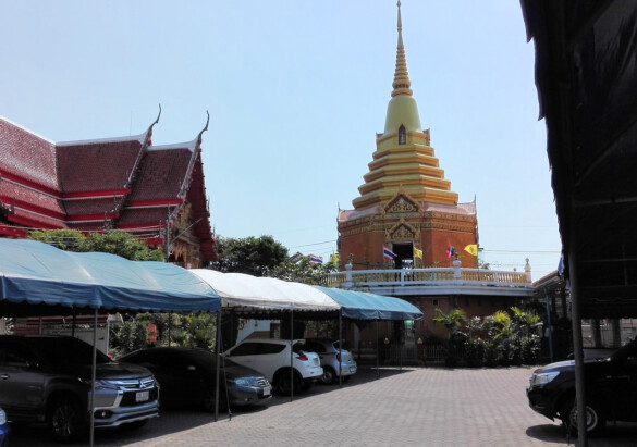 Parichat und Ich - 2019 Wat Luang Pho Yi-Sattahip