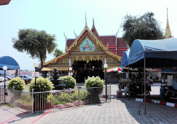 Parichat und Ich - 2019 Wat Luang Pho Yi-Sattahip 04