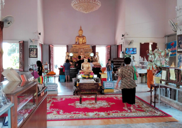 Parichat und Ich - 2019 Wat Luang Pho Yi-Sattahip 06