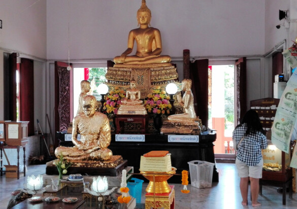 Parichat und Ich - 2019 Wat Luang Pho Yi-Sattahip 07