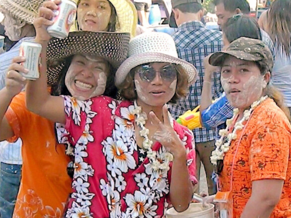 Parichat & Ich: 2013 Songkran in Pattaya, Naklua Road 08