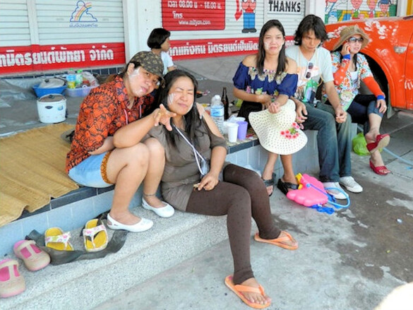 Parichat & Ich: 2013 Songkran in Pattaya, Sukhumvit Road 03