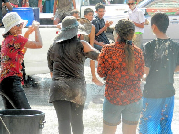 Parichat & Ich: 2013 Songkran in Pattaya, Sukhumvit Road 05