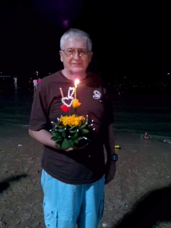 Parichat & Ich: 2014 Pattaya Beachroad, Loi Krathong 02