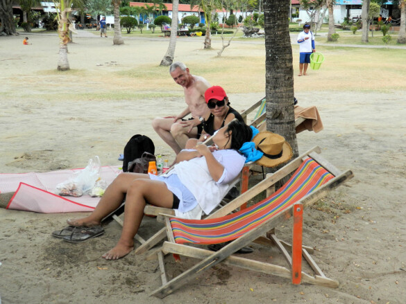 Parichat & Ich: 2014 Sai Kaew [Navy] Beach 16