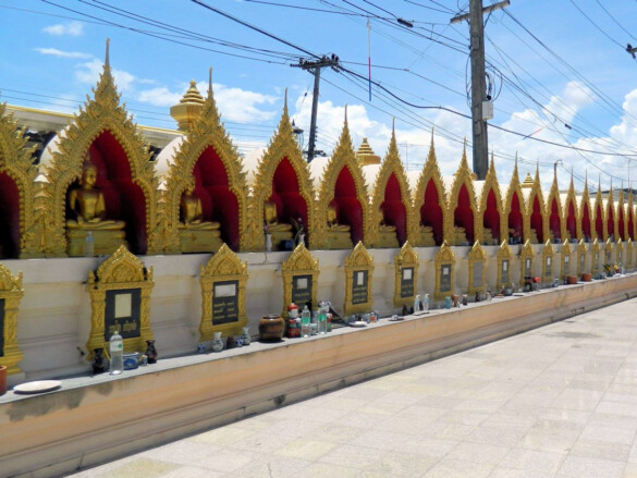 Parichat & Ich: 2014 Wat Huay Yai 02