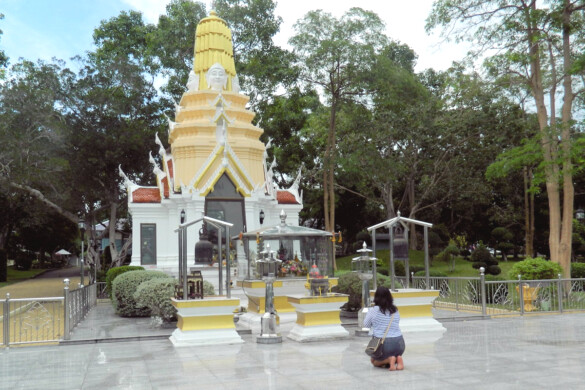 Parichat & Ich - 2015 Wat Yansangwararam 18