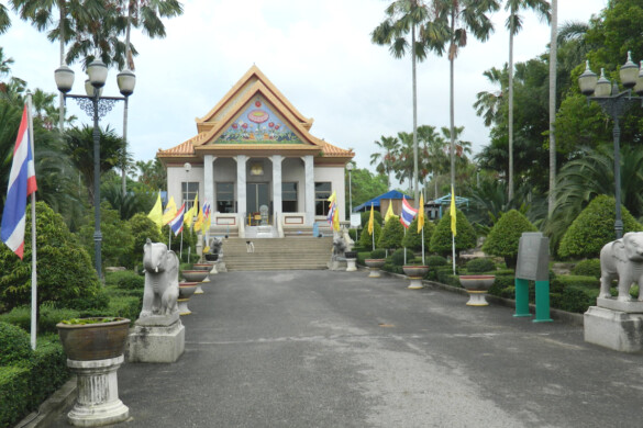 Parichat & Ich - 2015 Wat Yansangwararam 23