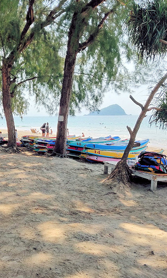 Parichat & Ich - 2015 Nang Ram Beach Sattahip 02